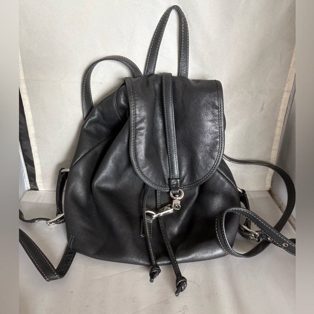 Vintage Coach Black glove Leather Backpack - Picture 2 of 13